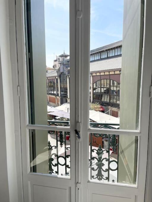 Vue Sur La Place Des Halles, Art Apparts Béziers Exterior foto